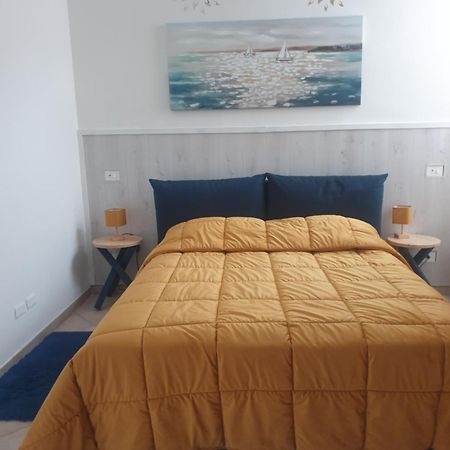 La Casa Delle Camelie Hotel Meta Eksteriør billede